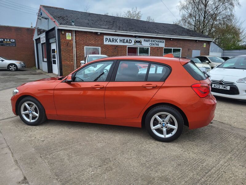 BMW 1 SERIES