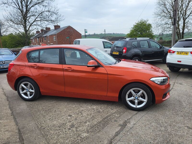 BMW 1 SERIES